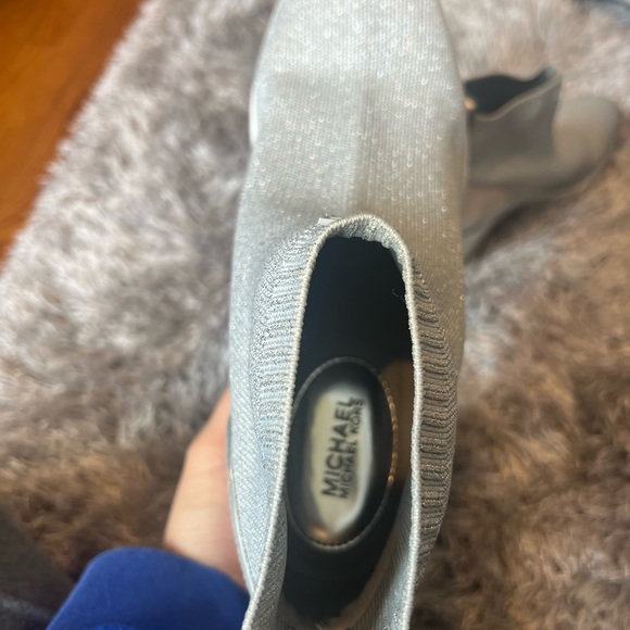 MICHAEL KORS SNEAKERS SIZE 10 worn twice originally $165 - Picture 5 of 6